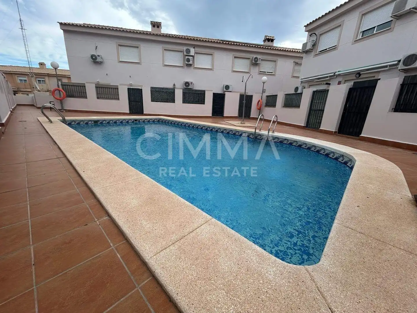 Piscina de Casa o chalet en venta en Polop con Calefacción, Terraza y Piscina comunitaria