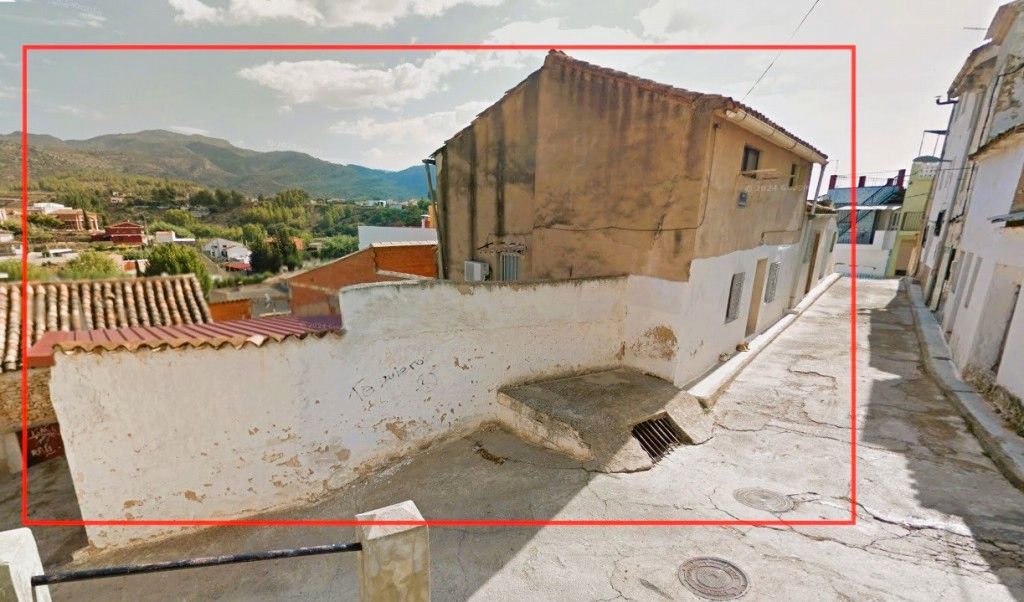 Vista exterior de Casa o xalet en venda en Calles amb Terrassa, Traster i Moblat