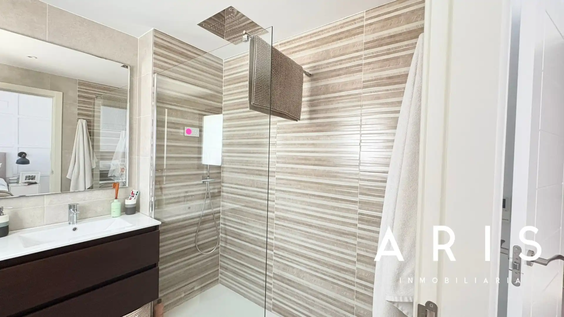 Baño de Casa adosada en venta en Alhaurín de la Torre con Aire acondicionado, Jardín privado y Parquet