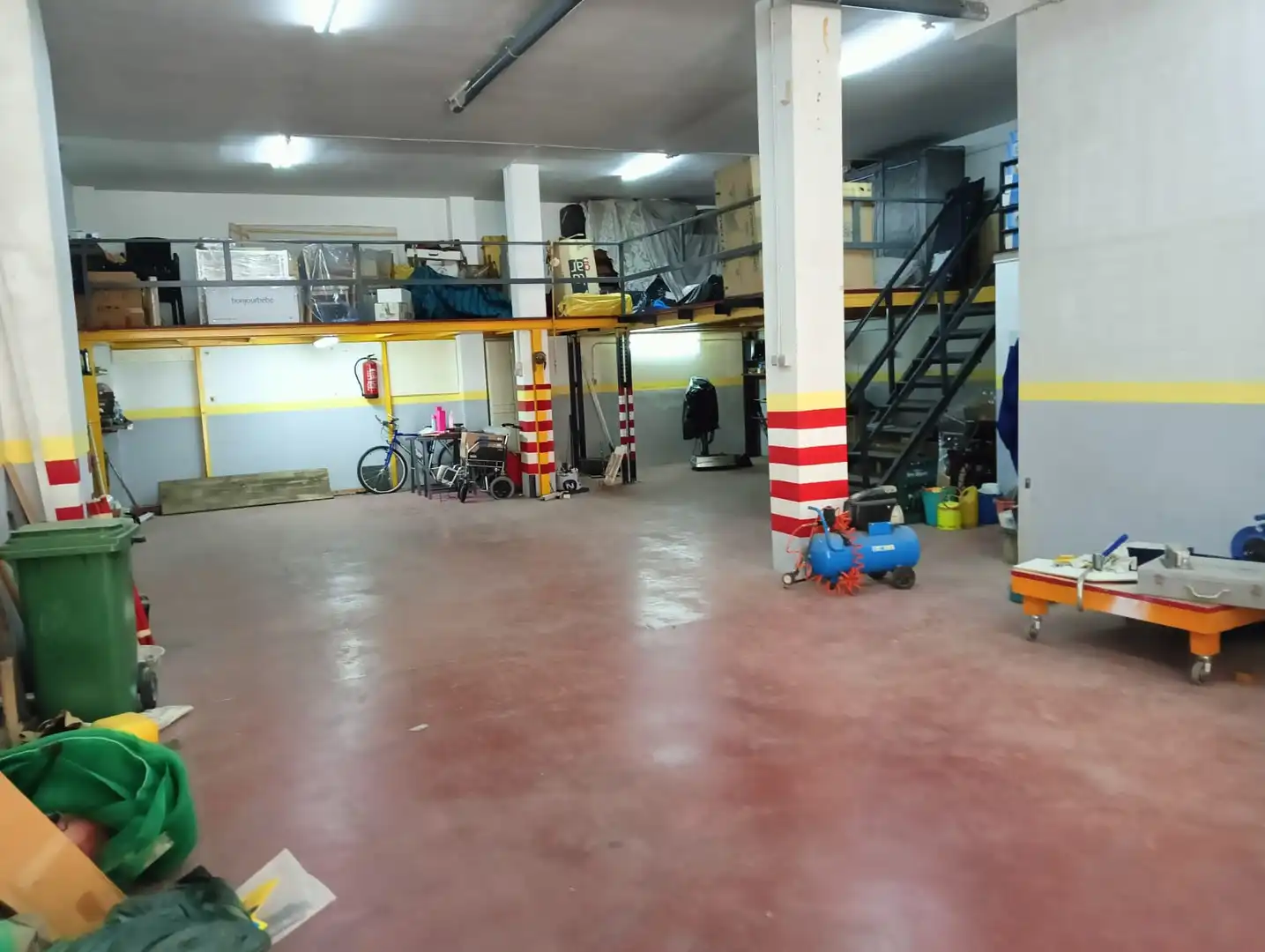 Local comercial en venda a Carrer de Cervera 28, imagen 2