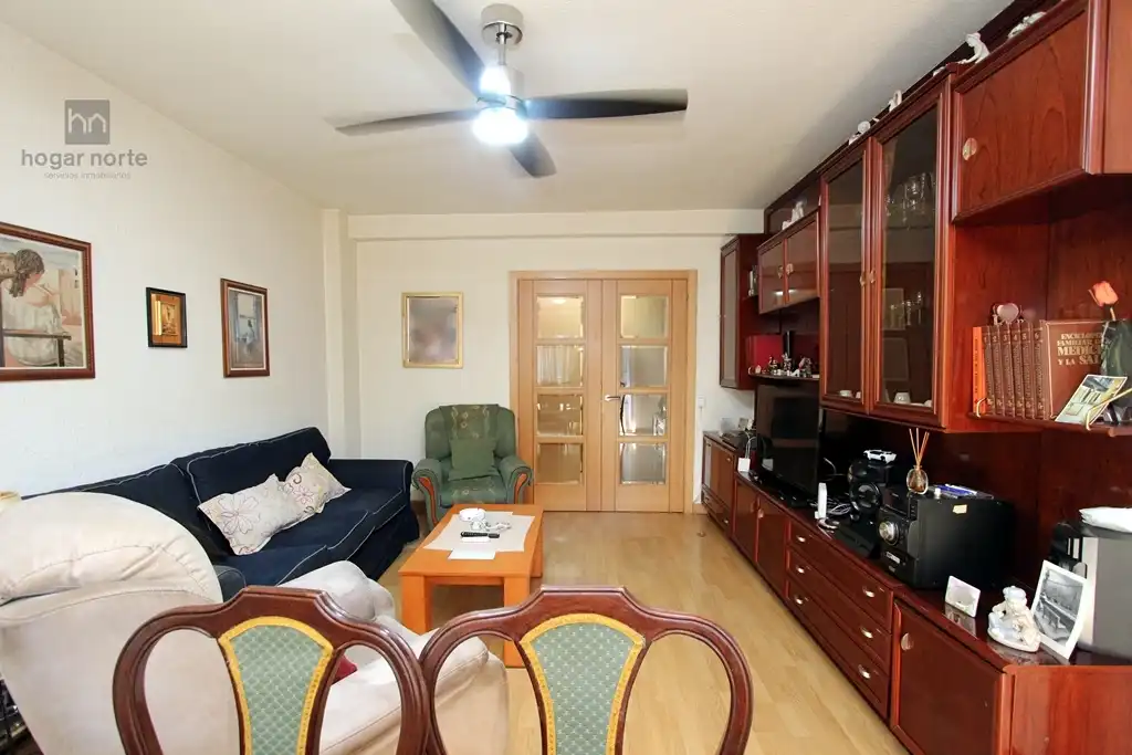 Living room of Flat for sale in Alcobendas  with Heating, Terrace and Community pool