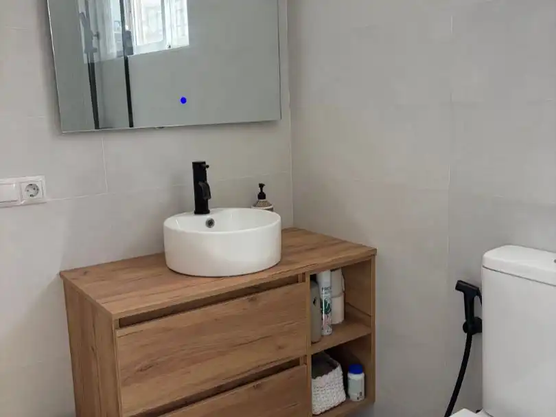 Bany de Casa o xalet en venda en Carmona amb Aire condicionat, Jardí privat i Terrassa