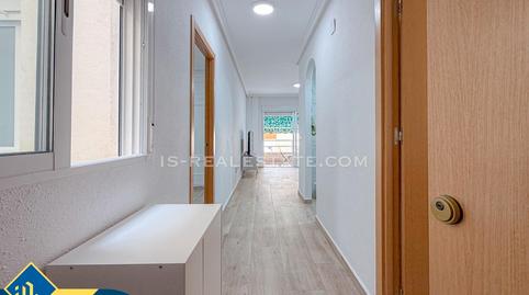 Foto 2 de Apartament en venda a Centro - Muelle Pesquero, Alicante