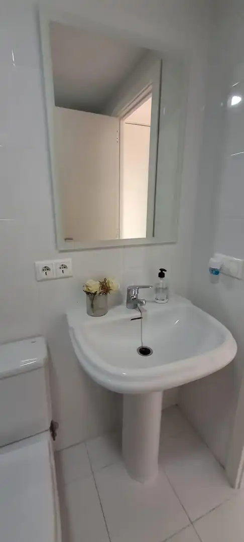Badezimmer von Wohnungen zur Miete in Torremolinos mit Klimaanlage, Heizung und Terrasse