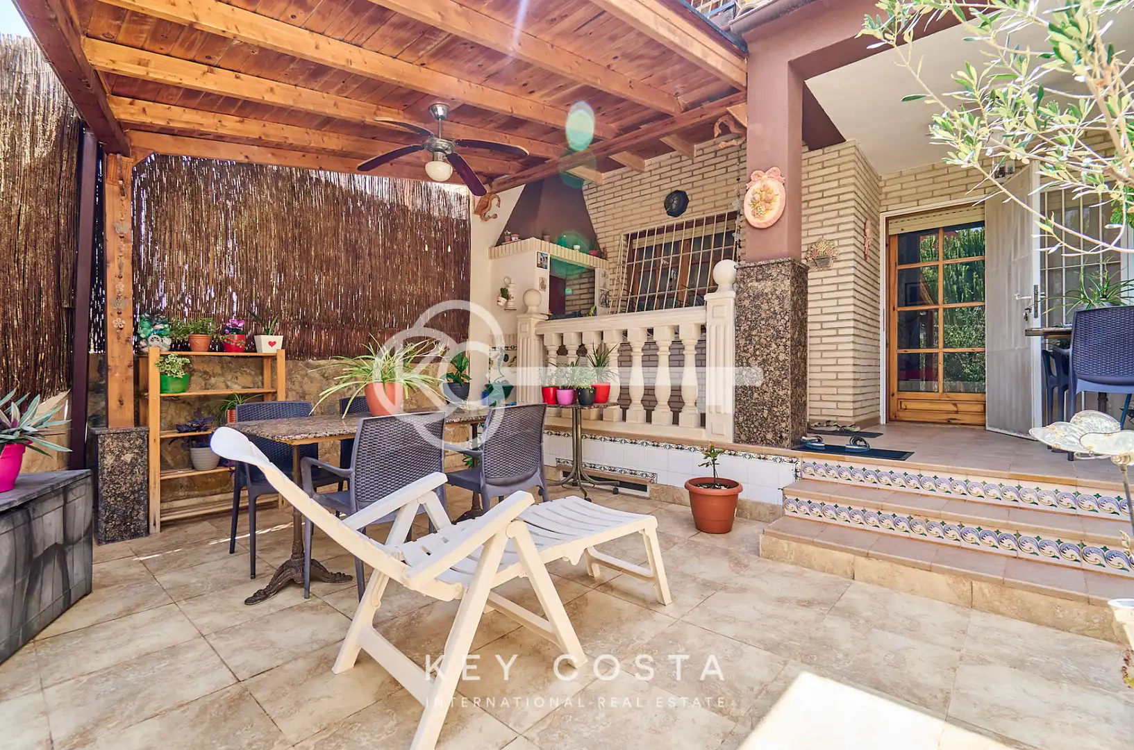 Terrassa de Casa adosada en venda en Alicante / Alacant amb Aire condicionat, Jardí privat i Terrassa