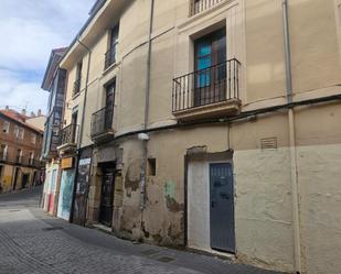 Exterior view of Building for sale in León Capital 