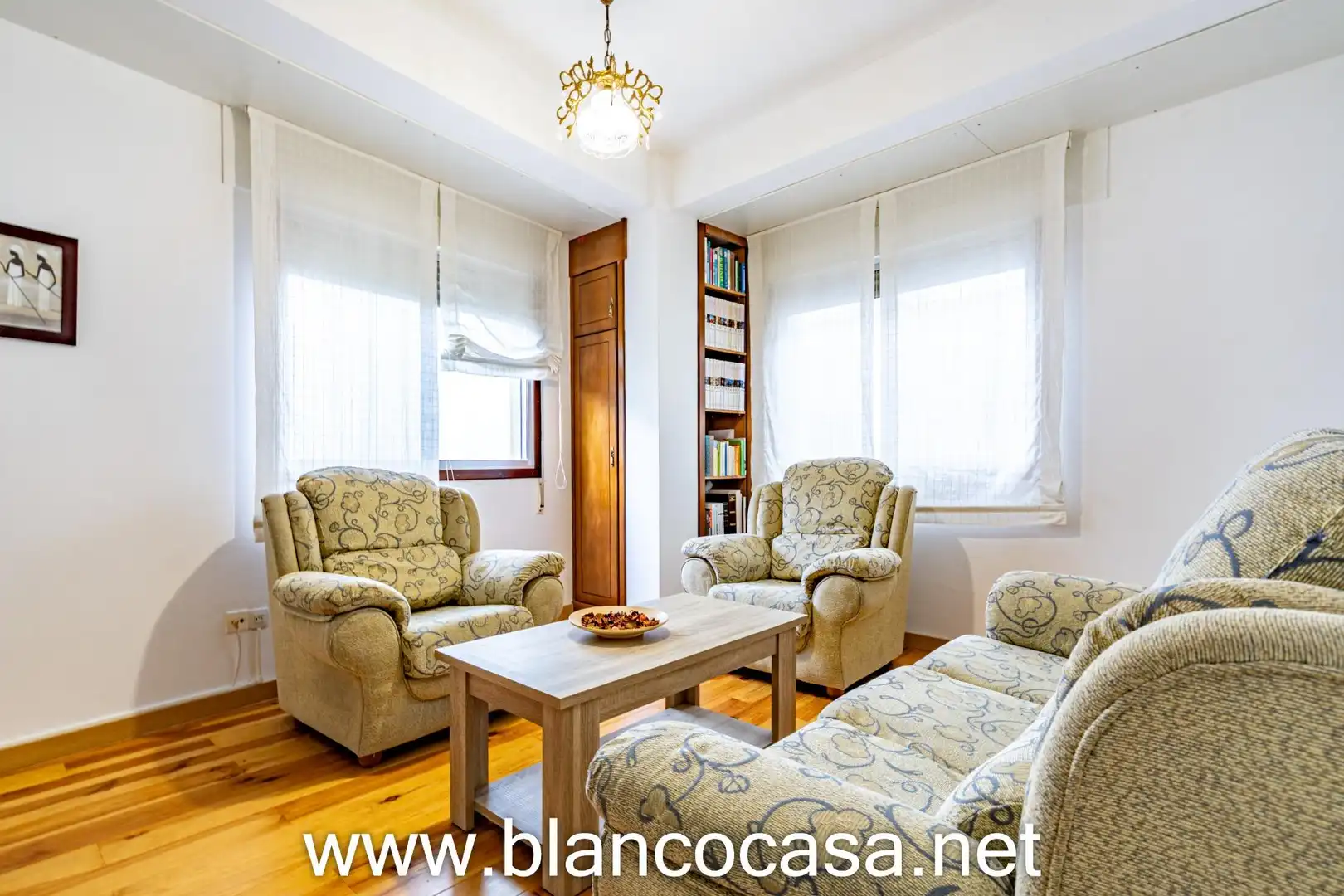 Sala de estar de Casa o chalet en venta en Malpica de Bergantiños con Calefacción, Trastero y Amueblado