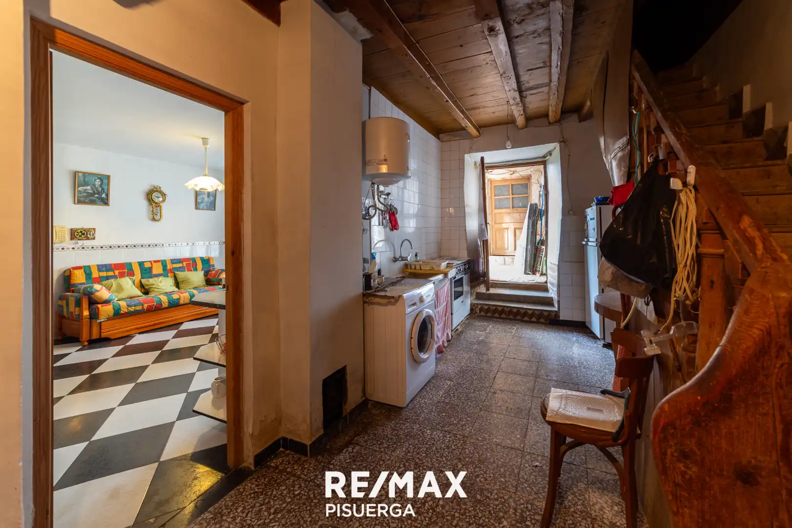 Exterior view of Houses for sale in Tordehumos  with Private garden, Terrace and Storage room