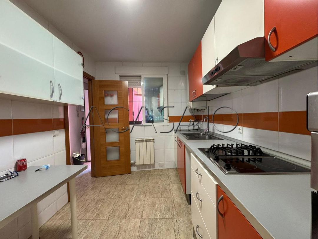 Kitchen of Single-family semi-detached for sale in El Carpio de Tajo  with Air Conditioner and Heating