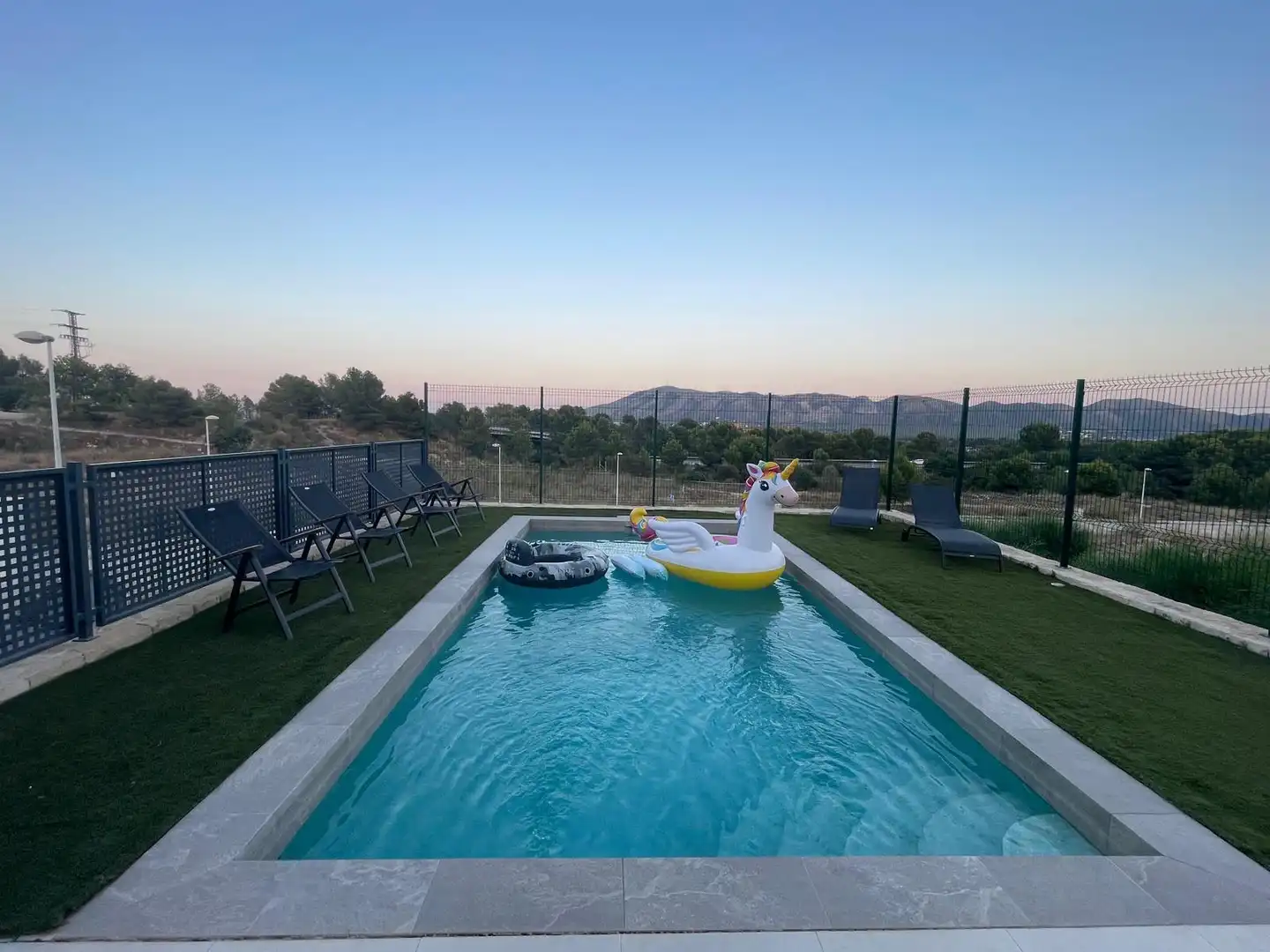 Villa avec balcon à vendre à Escandinavia - Cautivador, imagen 2
