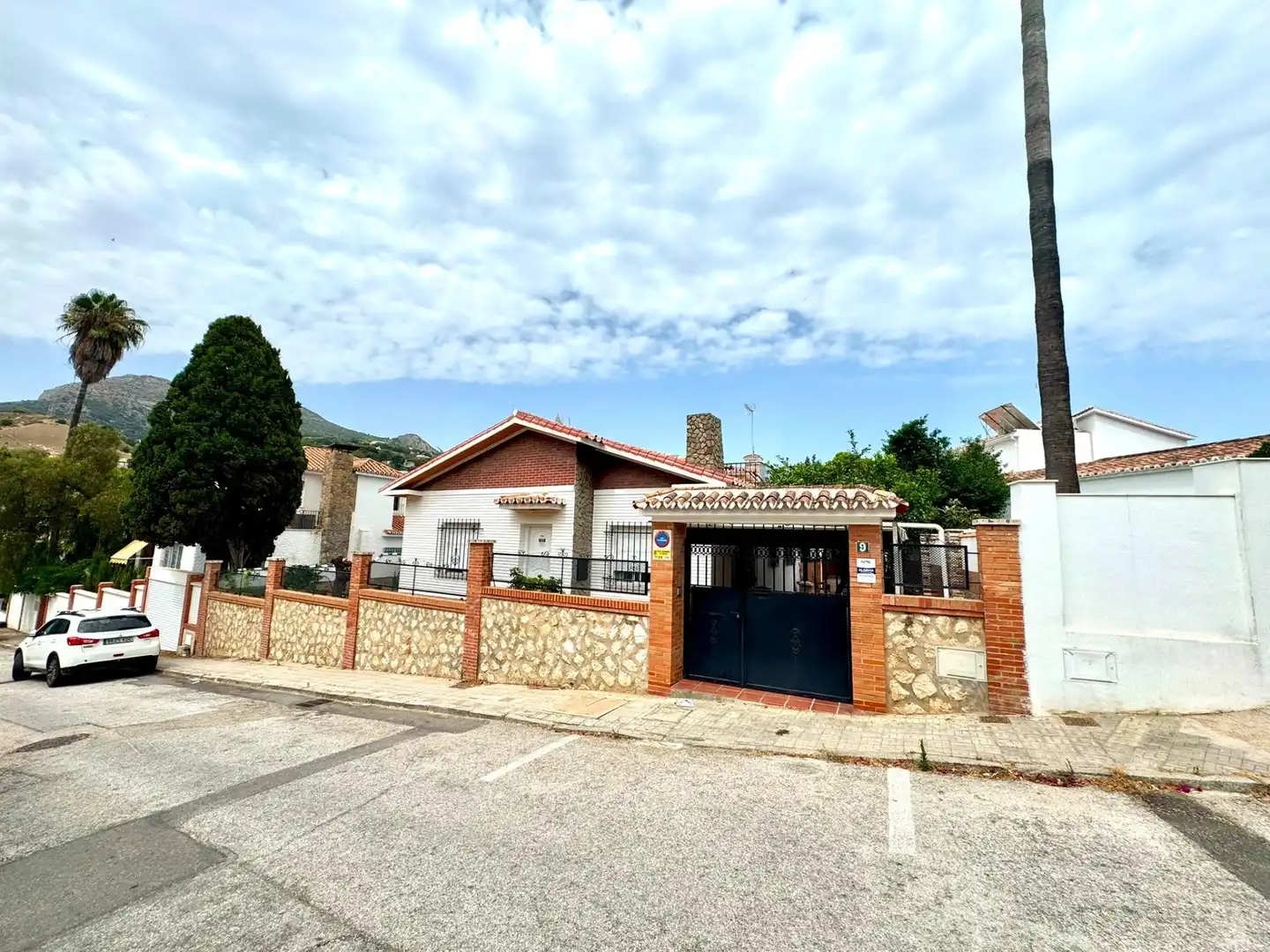 Vista exterior de Casa o chalet en venta en Málaga con Aire acondicionado, Jardín privado y Terraza