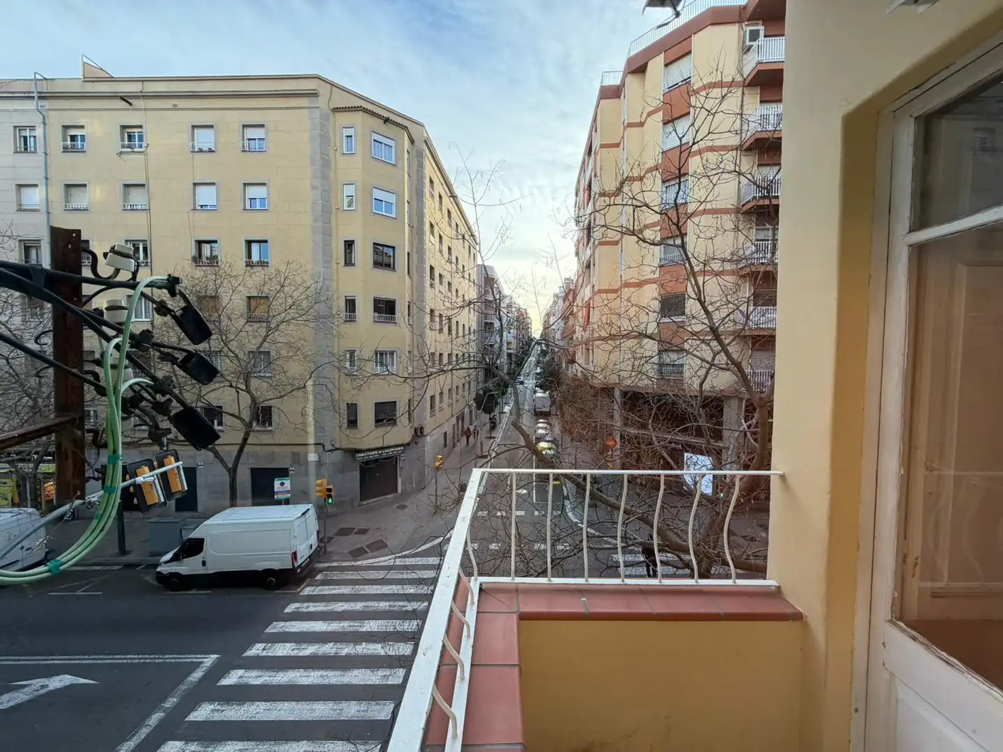 Vista exterior de Pis en venda en  Barcelona Capital amb Calefacció i Balcó