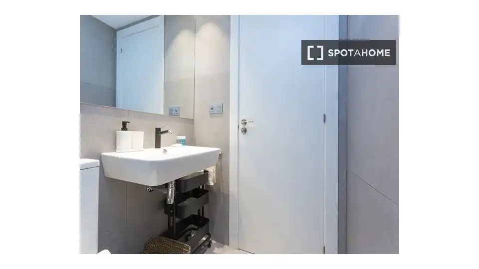 Flat with terrace to rent in Ciutat Vella, imagen 19