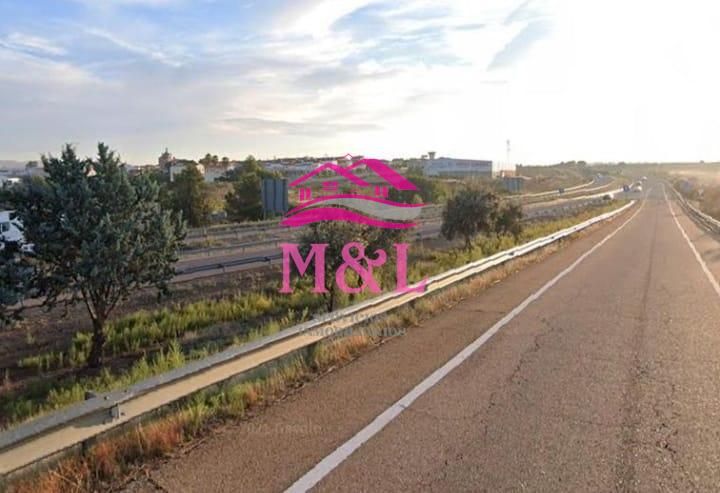 Industrial buildings to rent in Trujillanos