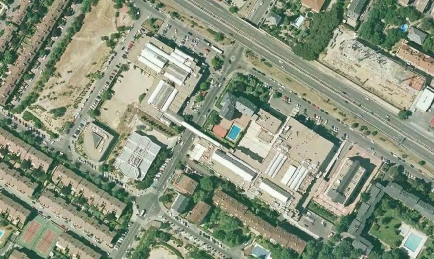 Vista exterior de Local de alquiler en Las Rozas de Madrid con Aire acondicionado