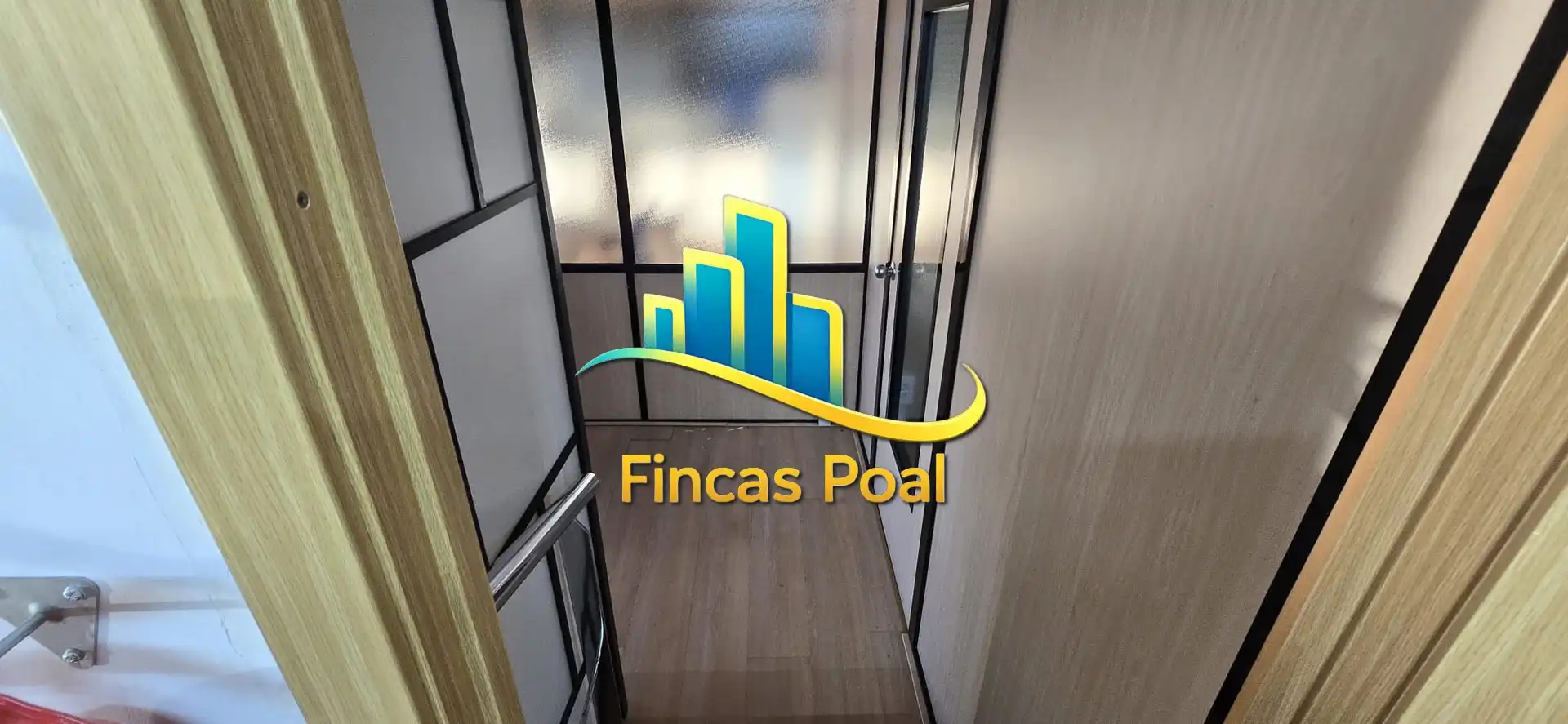 Piscina de Nave industrial en venta en Rubí