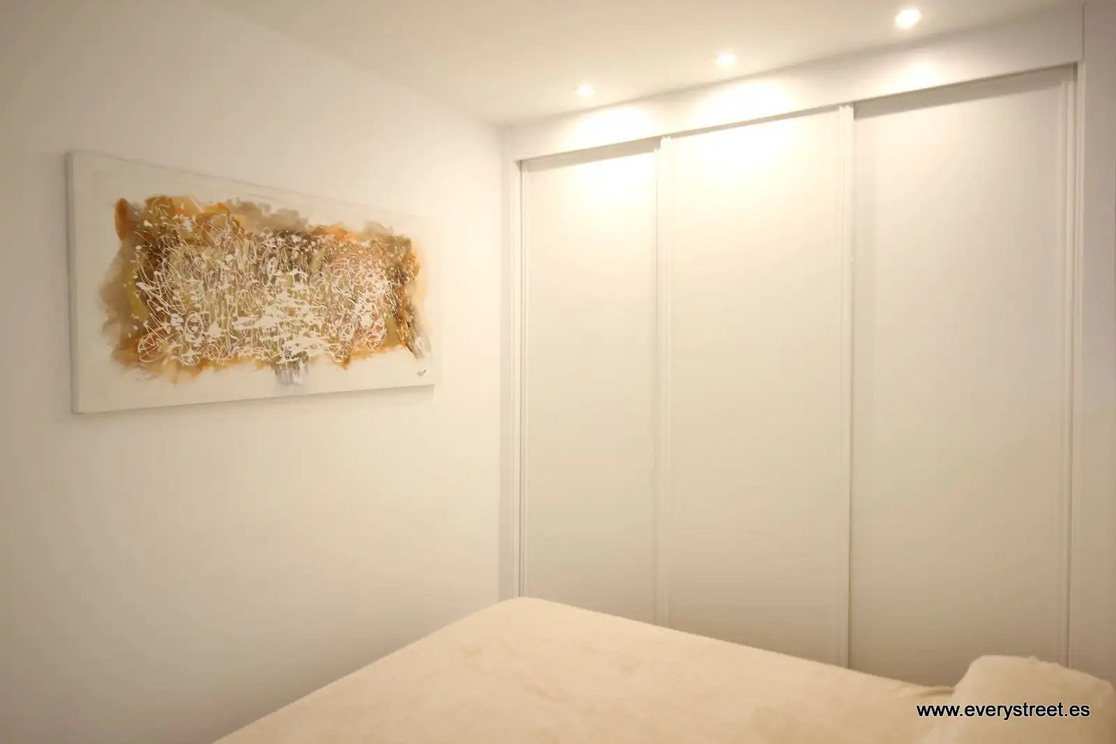 Dormitori de Loft de lloguer en Madrid amb Aire condicionat, Calefacció i Moblat