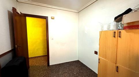 Foto 5 de Casa adosada en venda a El Pinós / Pinoso, Alicante