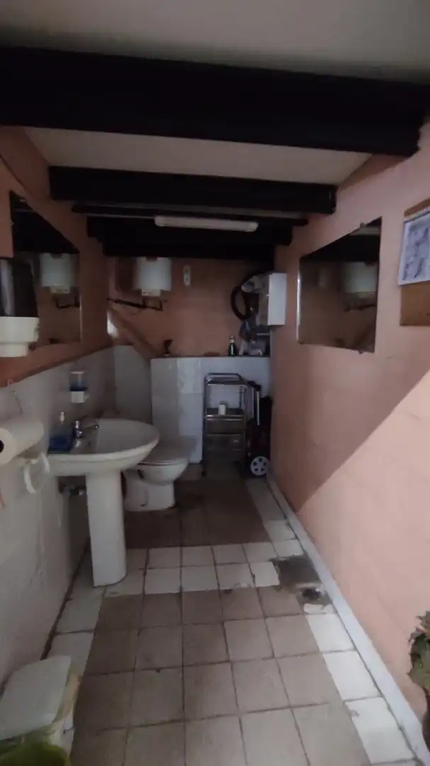Bany de Garatge en venda en Ermua