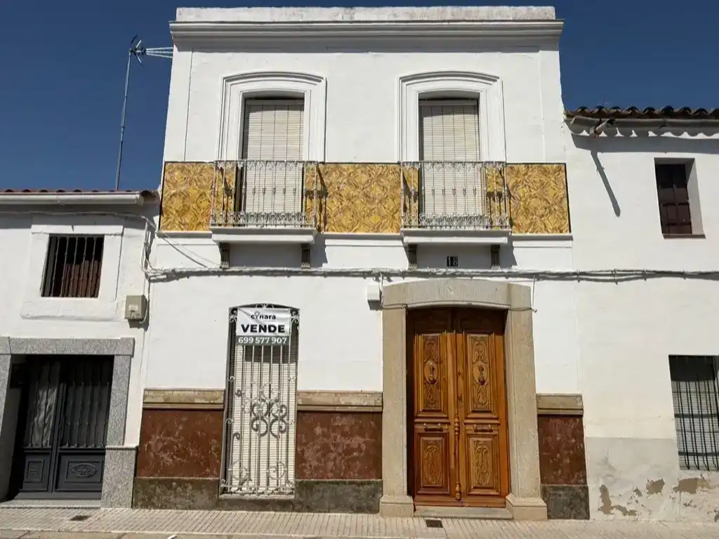 Vista exterior de Planta baja en venta en Castuera con Trastero, Amueblado y Balcón