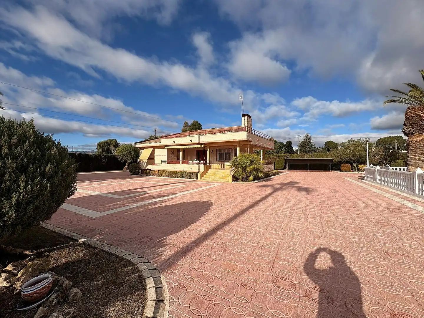 Detached house for sale in Sax