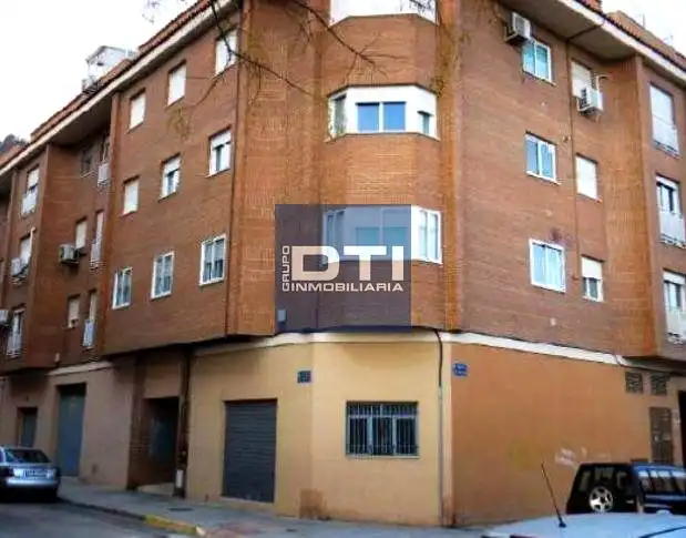 Parcheggio in vendita a Miguel Ángel Asturias 21