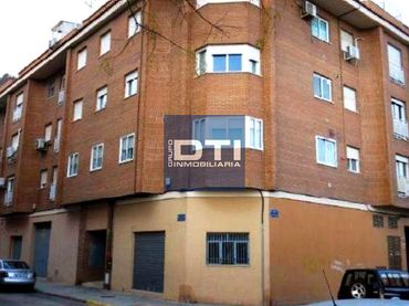 Aparcament en venda a Miguel Ángel Asturias 21