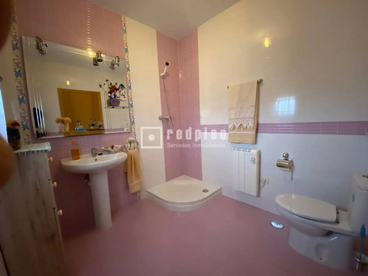 Baño de Casa o chalet en venta en La Villa de Don Fadrique con Calefacción, Jardín privado y Trastero