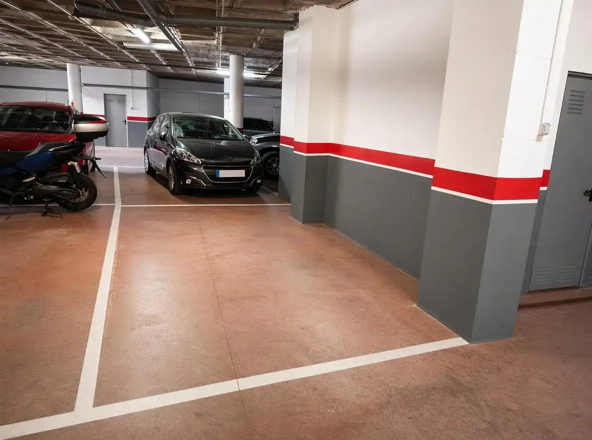 Parking de Piso en venta en Alicante / Alacant con Aire acondicionado, Calefacción y Trastero