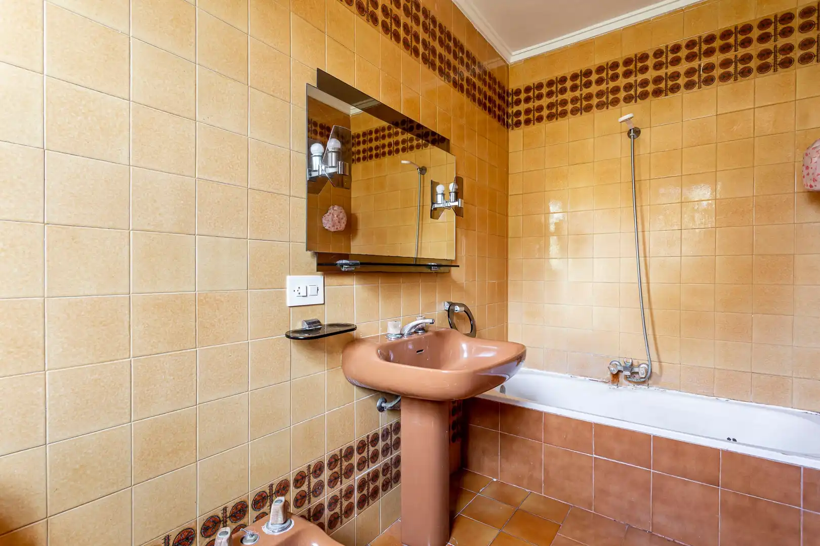 Bathroom of Houses for sale in Godelleta  with Heating, Private garden and Terrace