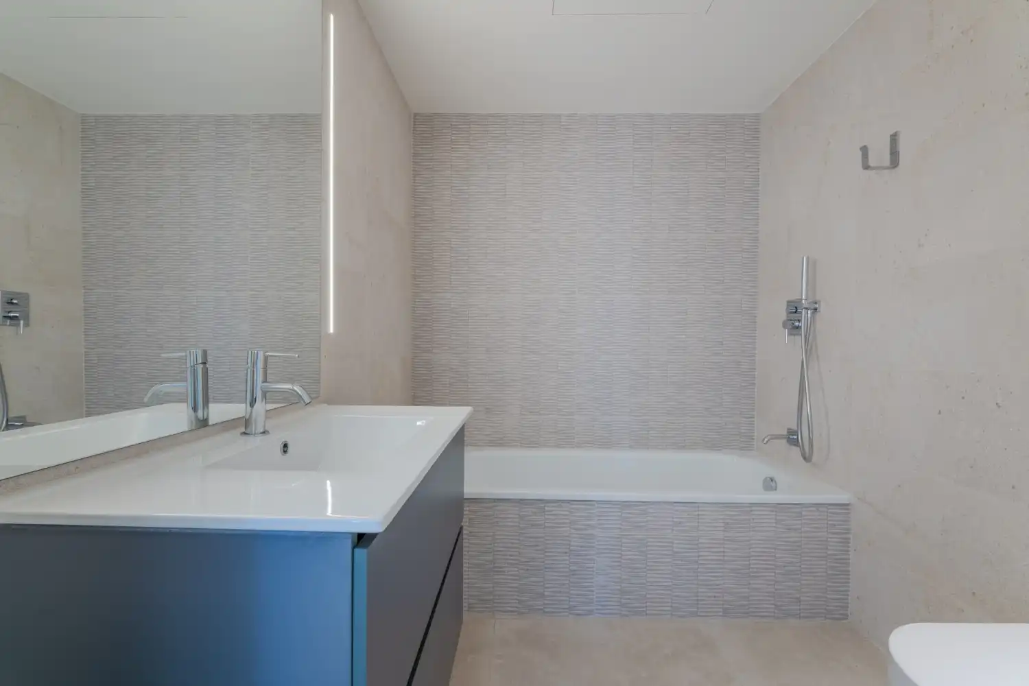 Neubau-Penthouse mit Pool zum Verkauf in Passeig Marítim 100, imagen 59