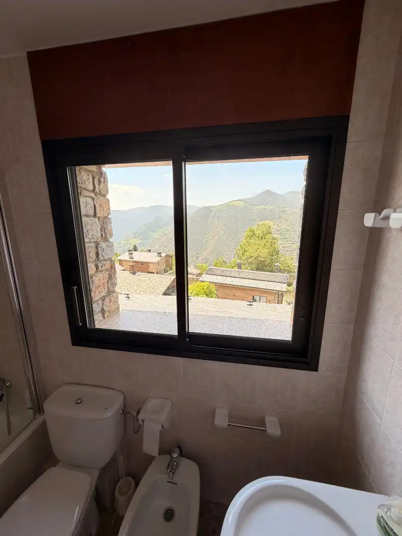 Baño de Casa o chalet en venta en Sant Julià de Lòria con Calefacción, Jardín privado y Terraza