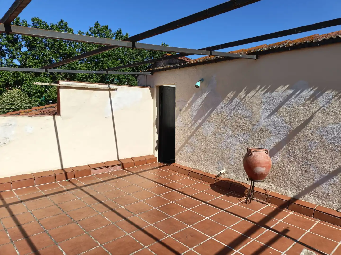Terrassa de Casa o xalet en venda en Girona amb Calefacció, Jardí privat i Parquet