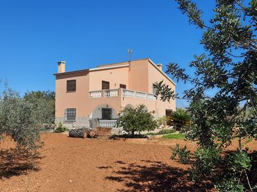 Villa con balcone in vendita a Les Salines