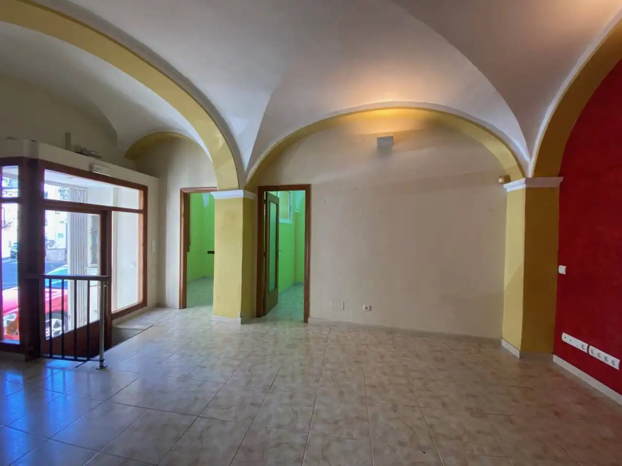Local en venta en Mont-roig del Camp