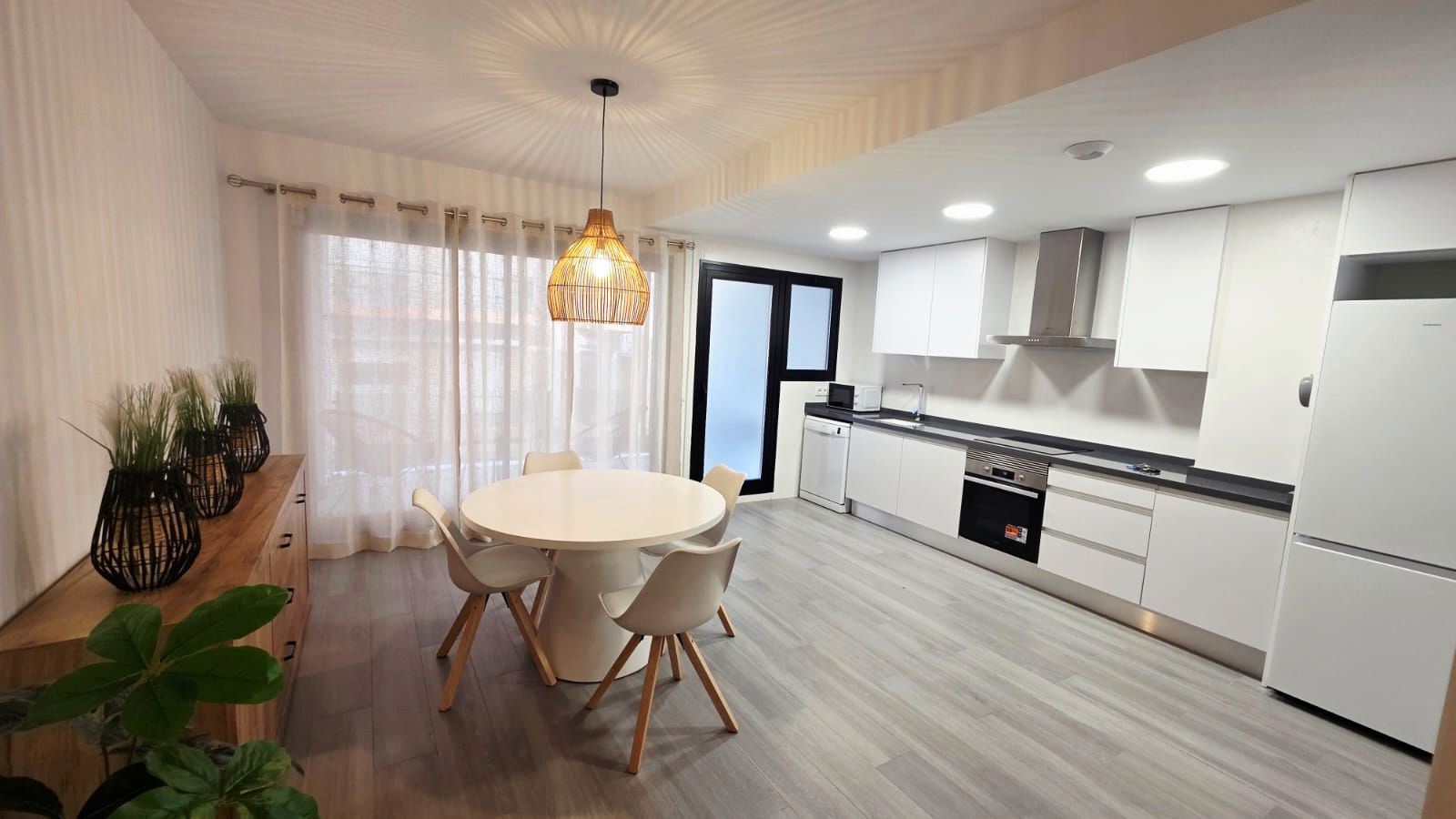 Kitchen of Flat for sale in Torrent  with Air Conditioner, Terrace and Storage room