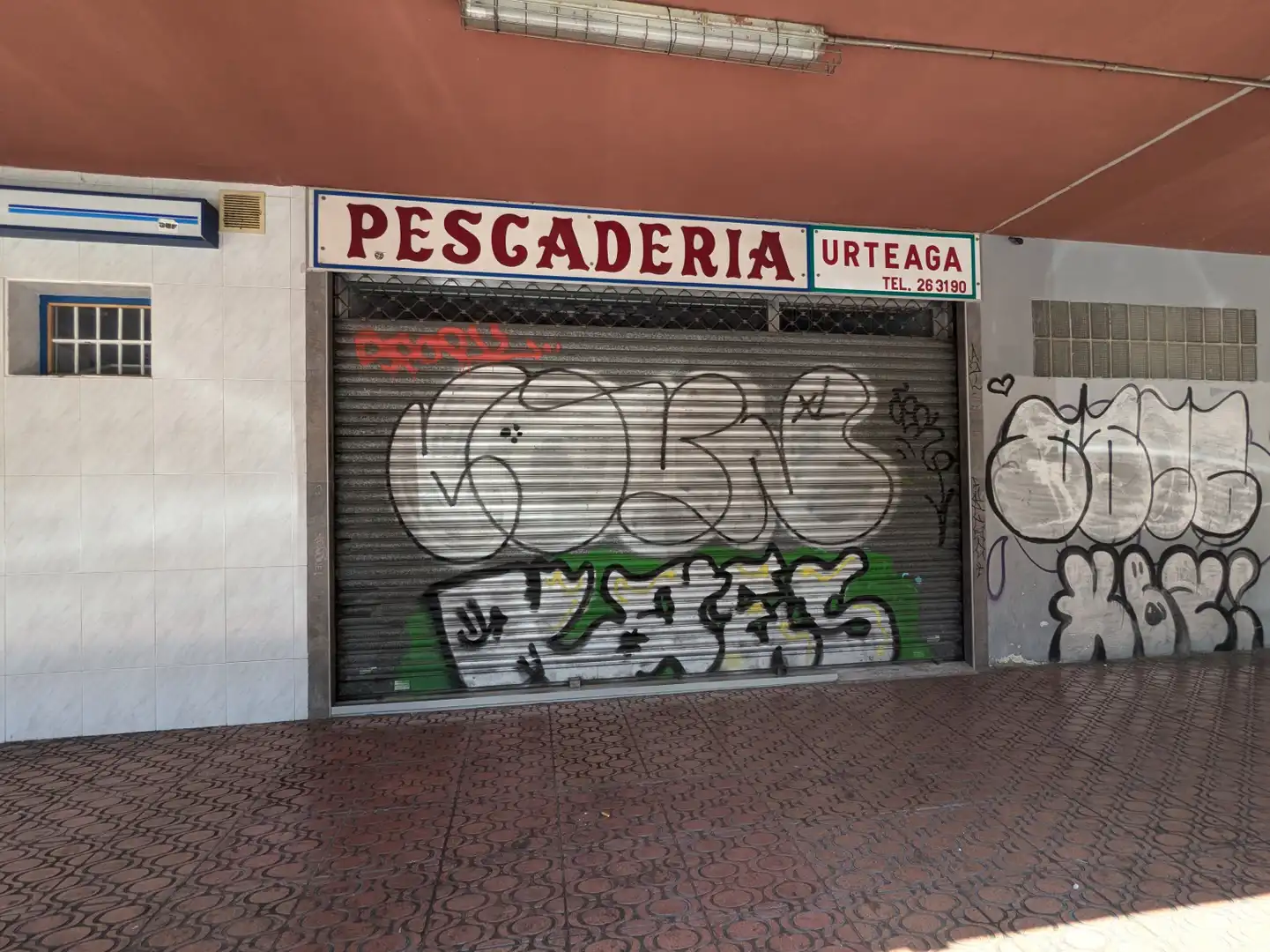 Local en venta en Vitoria-Gasteiz - Hortaleza, Aranbizkarra