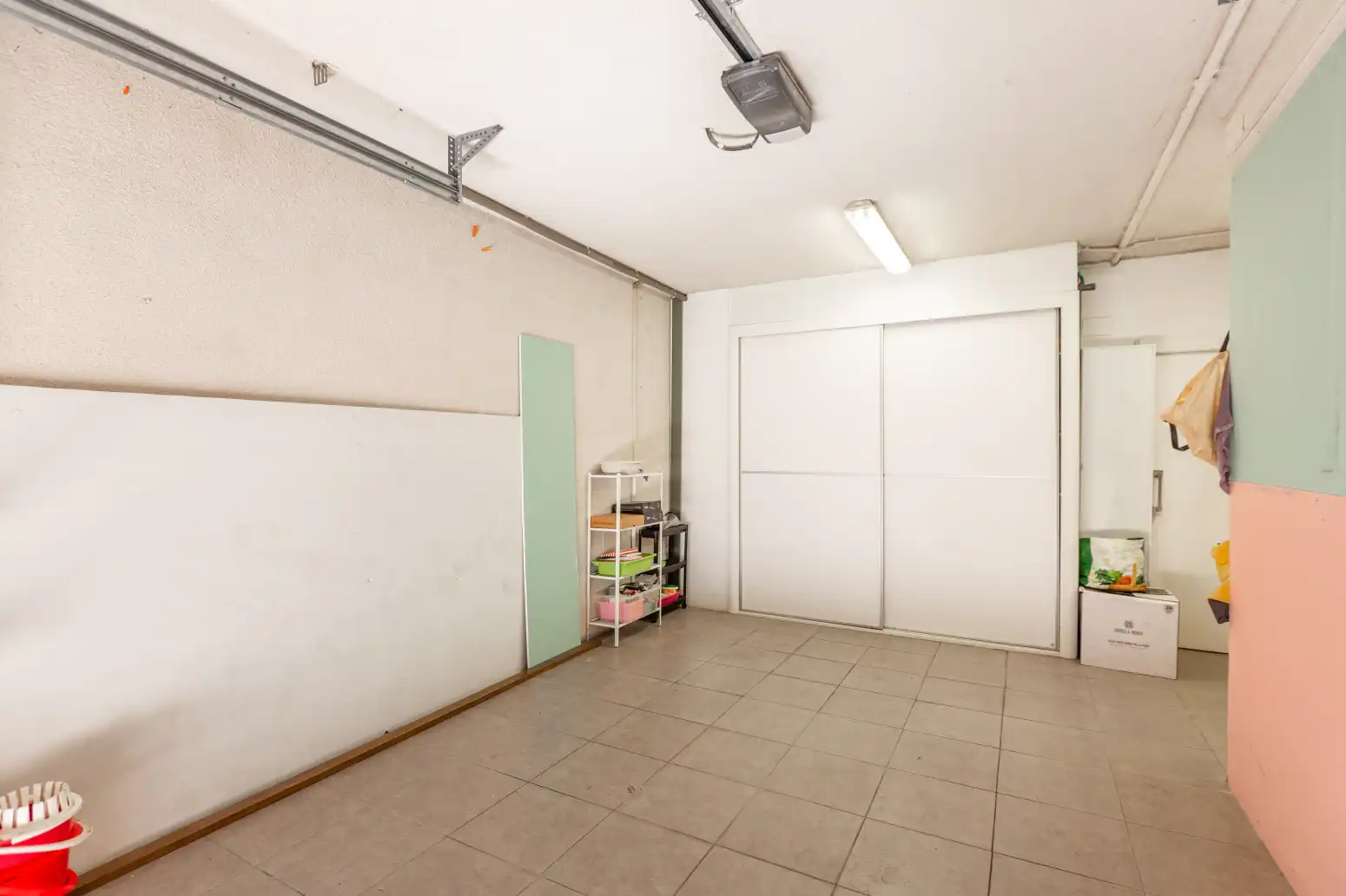 Casa adosada en venta en Valle de Elorz / Elortzibar con Aire acondicionado, Calefacción y Jardín privado