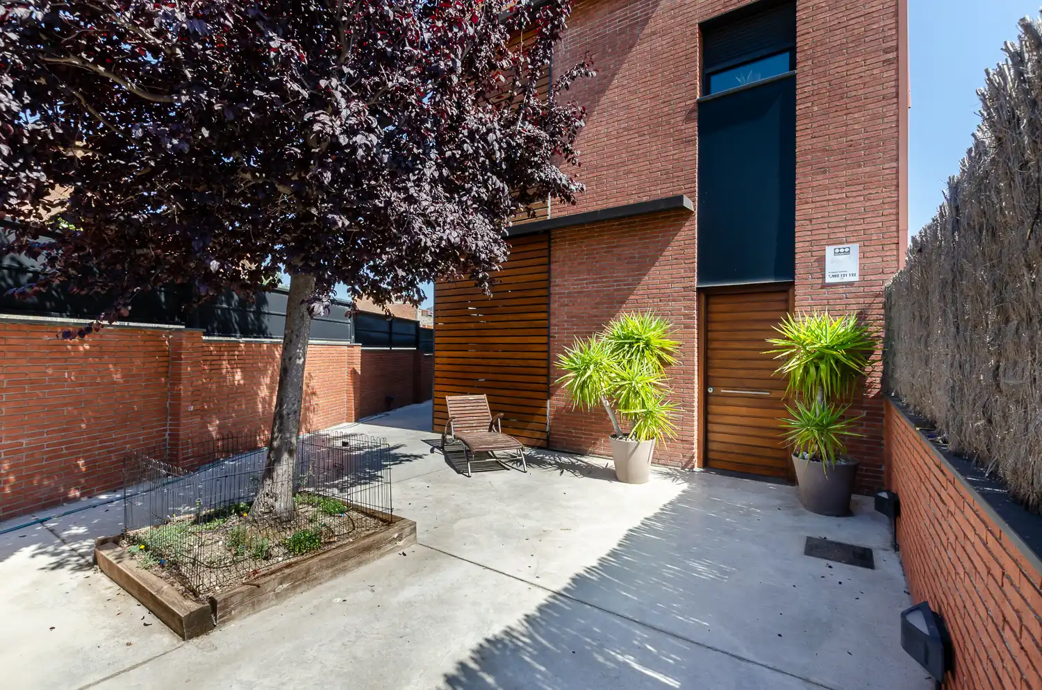 Detached house with garden for sale in Carrer Chet Baker, imagen 5