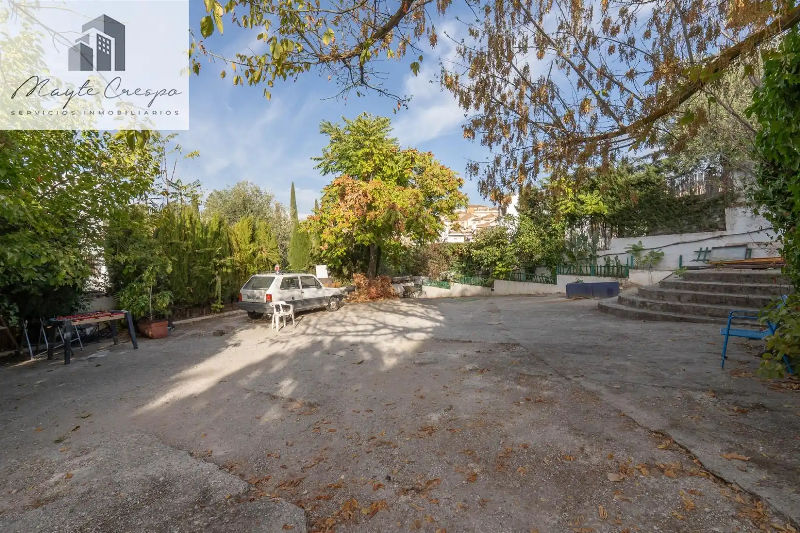 Vista exterior de Casa o xalet en venda en La Zubia amb Calefacció, Jardí privat i Terrassa