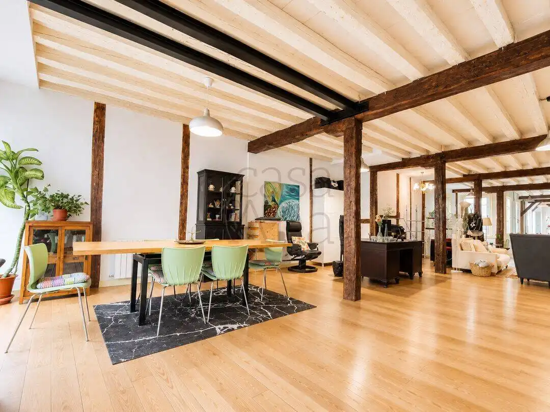 Comedor de Piso en venta en Bilbao  con Calefacción, Terraza y Balcón