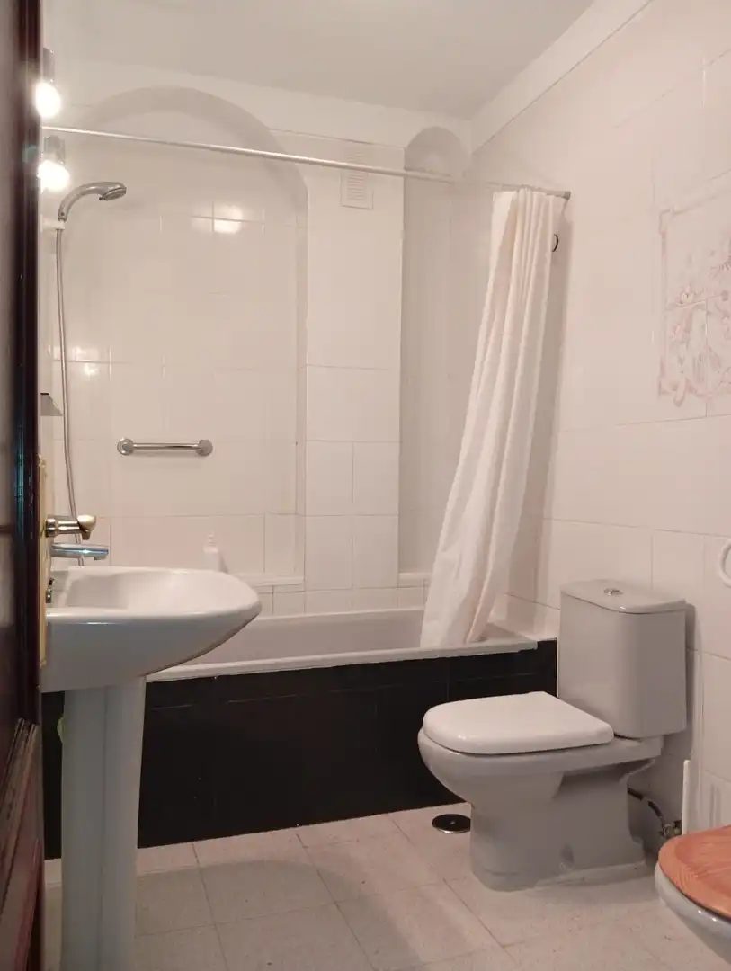 Badezimmer von Wohnung zum Verkauf in Los Realejos mit Privatgarten, Terrasse und Möbliert