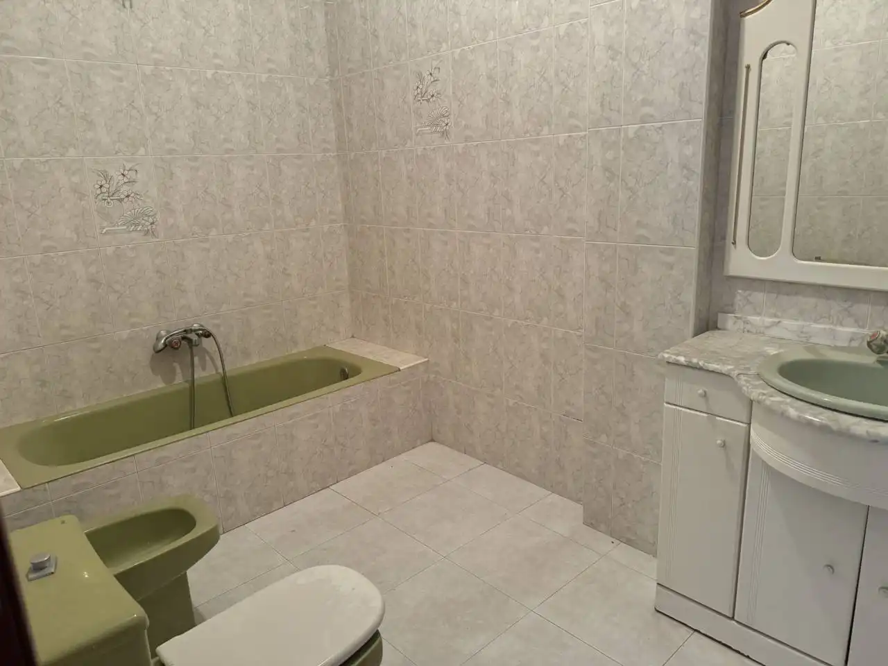 Bathroom of Houses for sale in Villanueva de la Serena