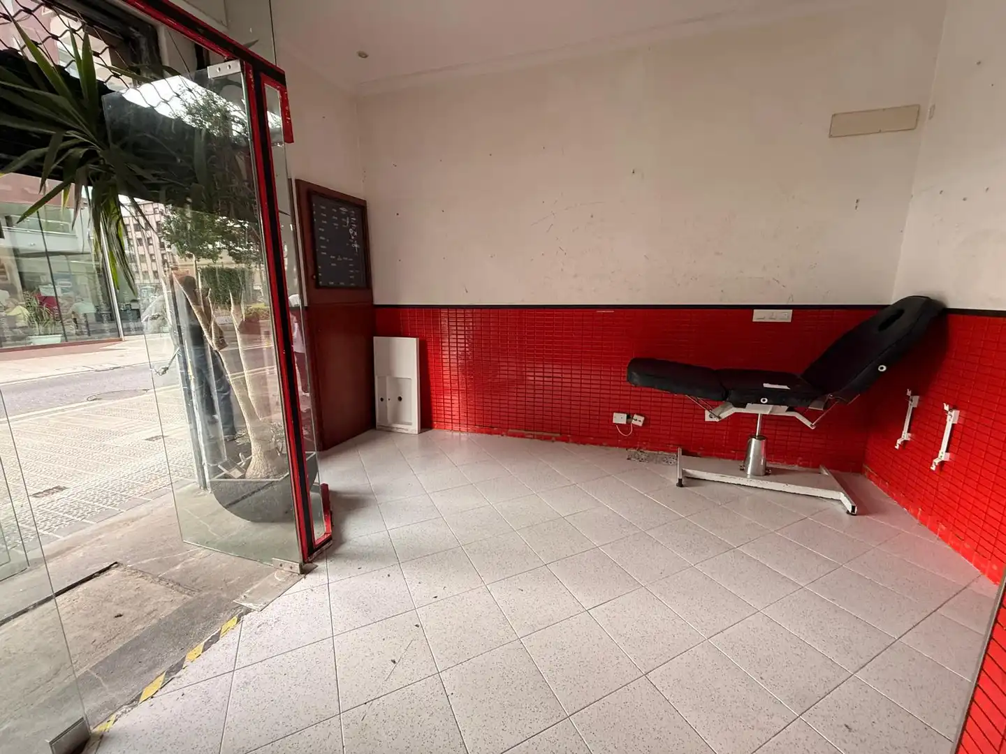 Local de alquiler en Las Arenas