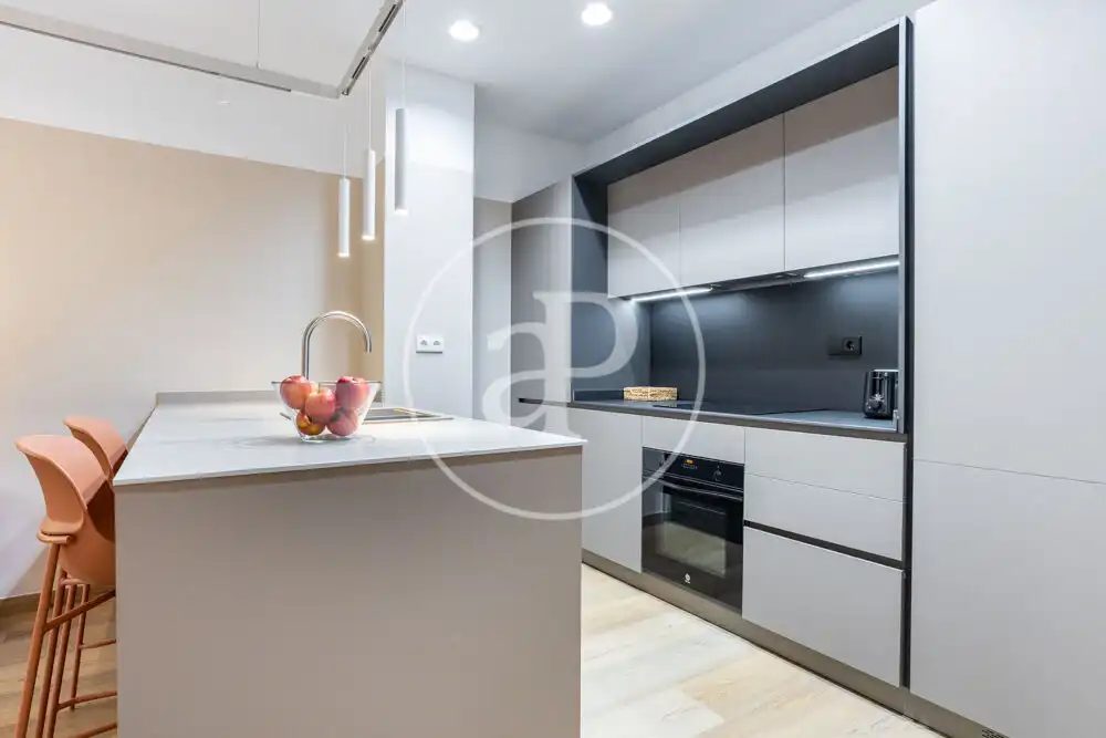 Kitchen of Flat for rent in Valencia  with Air Conditioner, Heating and Terrace