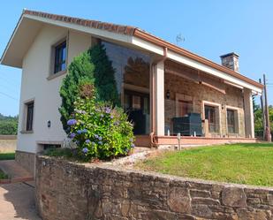 Vista exterior de Casa o xalet de lloguer en Abegondo amb Calefacció, Jardí privat i Terrassa