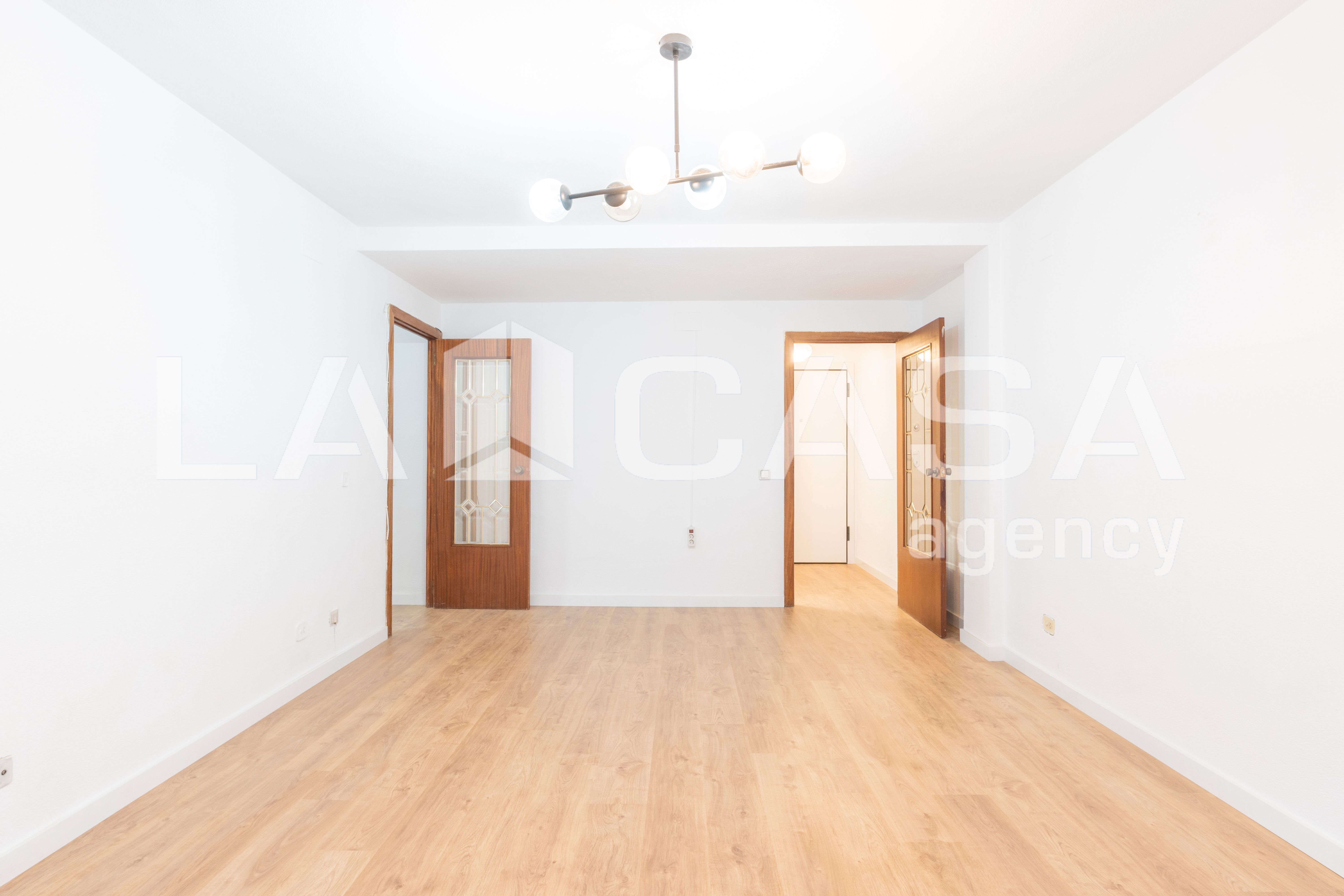 Flat for sale in  Valencia Capital  with Heating