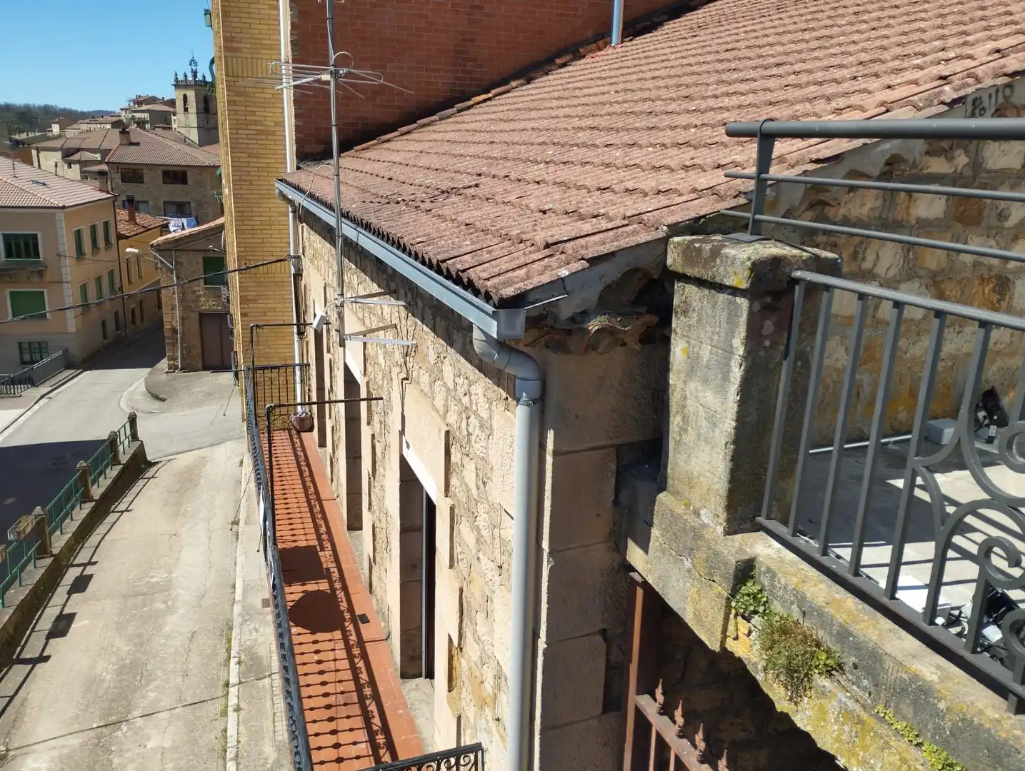Exterior view of Detached homes for sale in Quintanar de la Sierra  with Terrace and Balcony