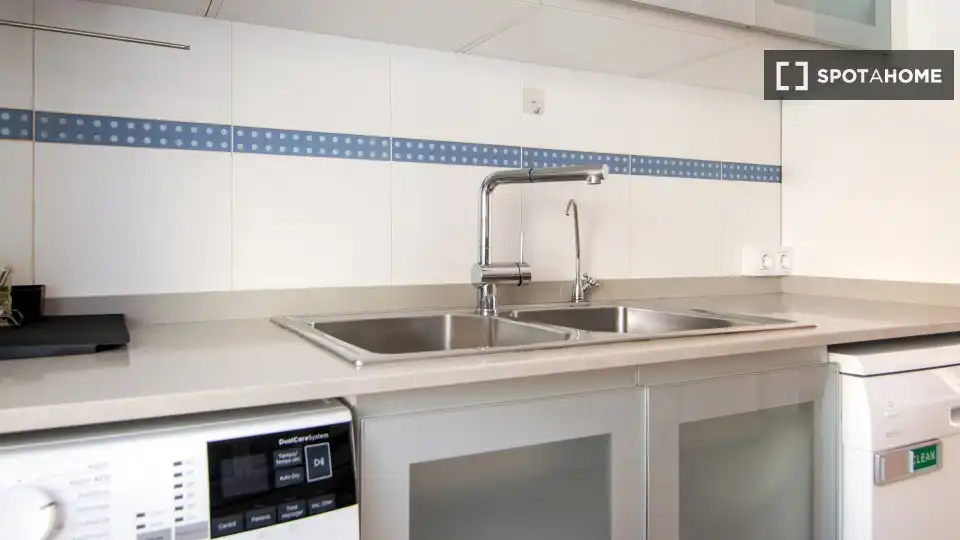 Flat with terrace to rent in Ciutat Vella, imagen 12