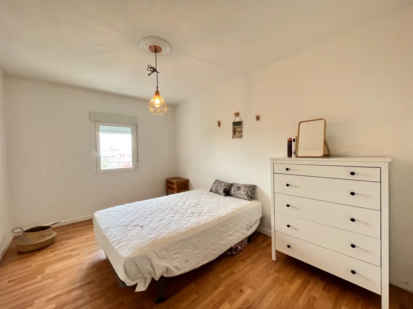 Bedroom of Flat for sale in Madrid  with Heating, Terrace and Furnished